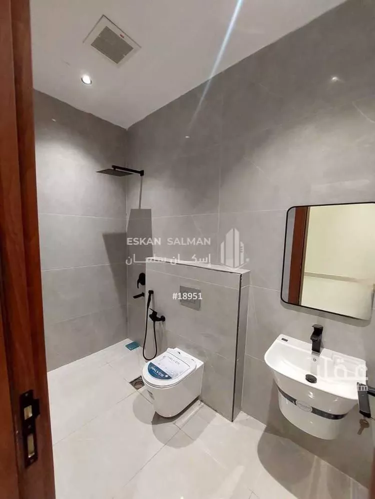 دور للبيع في شارع الصرح, حي المعيزيلة, مدينة الرياض, منطقة الرياض صورة 3