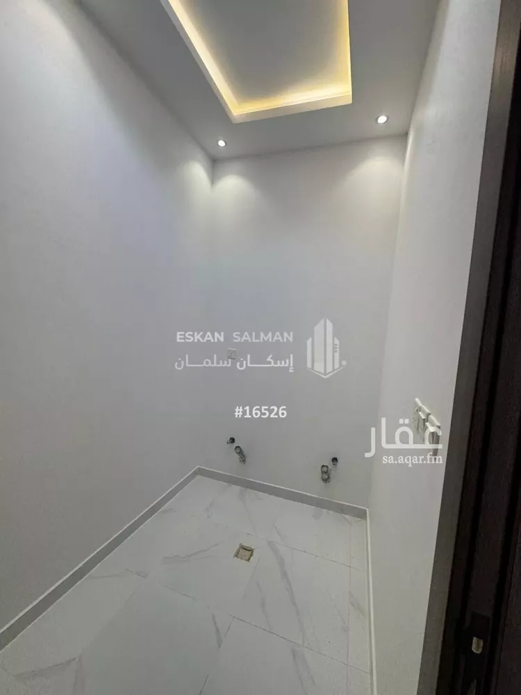 شقة للبيع في شارع الاحوص بن عبد بن امية, حي الجامعة, مدينة صامطة, منطقة جازان صورة 5