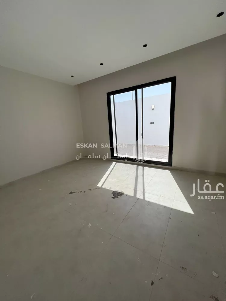 فيلا للبيع في شارع أبي غالب الصباغ, حي العونية, مدينة عنيزه, منطقة القصيم