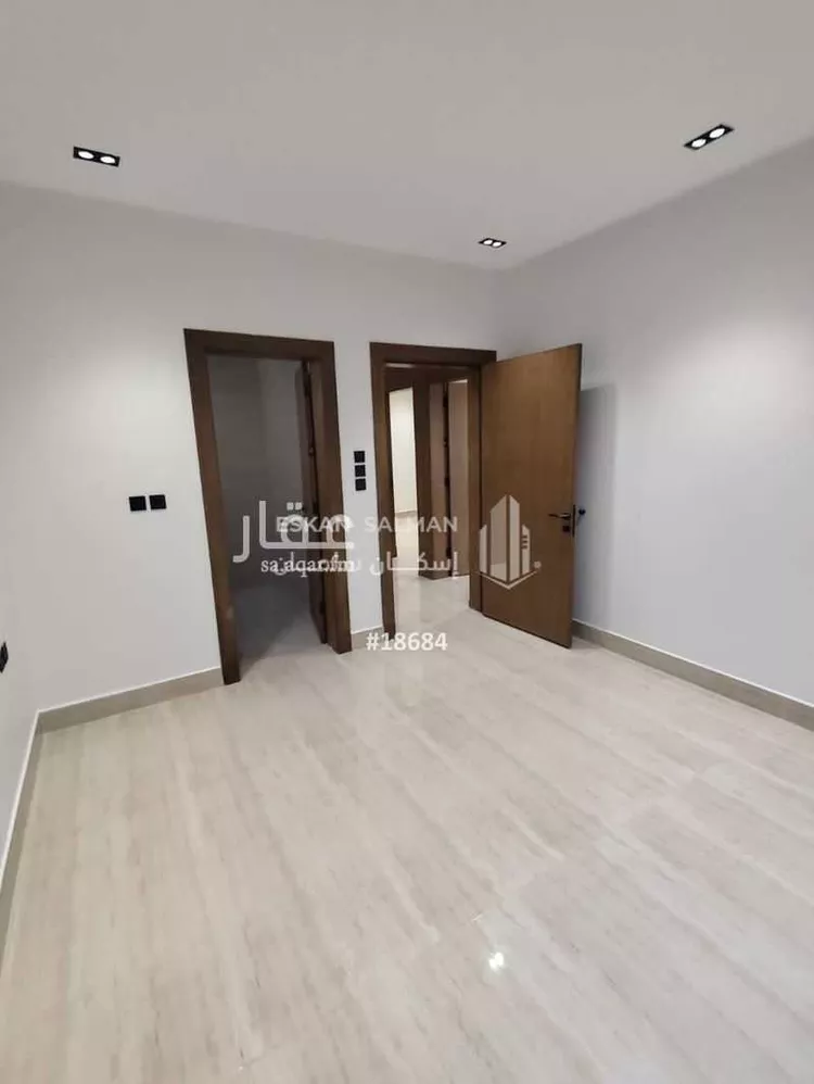 شقة للبيع في شارع أحمد بن السيد الرفاعي, حي عكاظ, مدينة الرياض, منطقة الرياض صورة 3