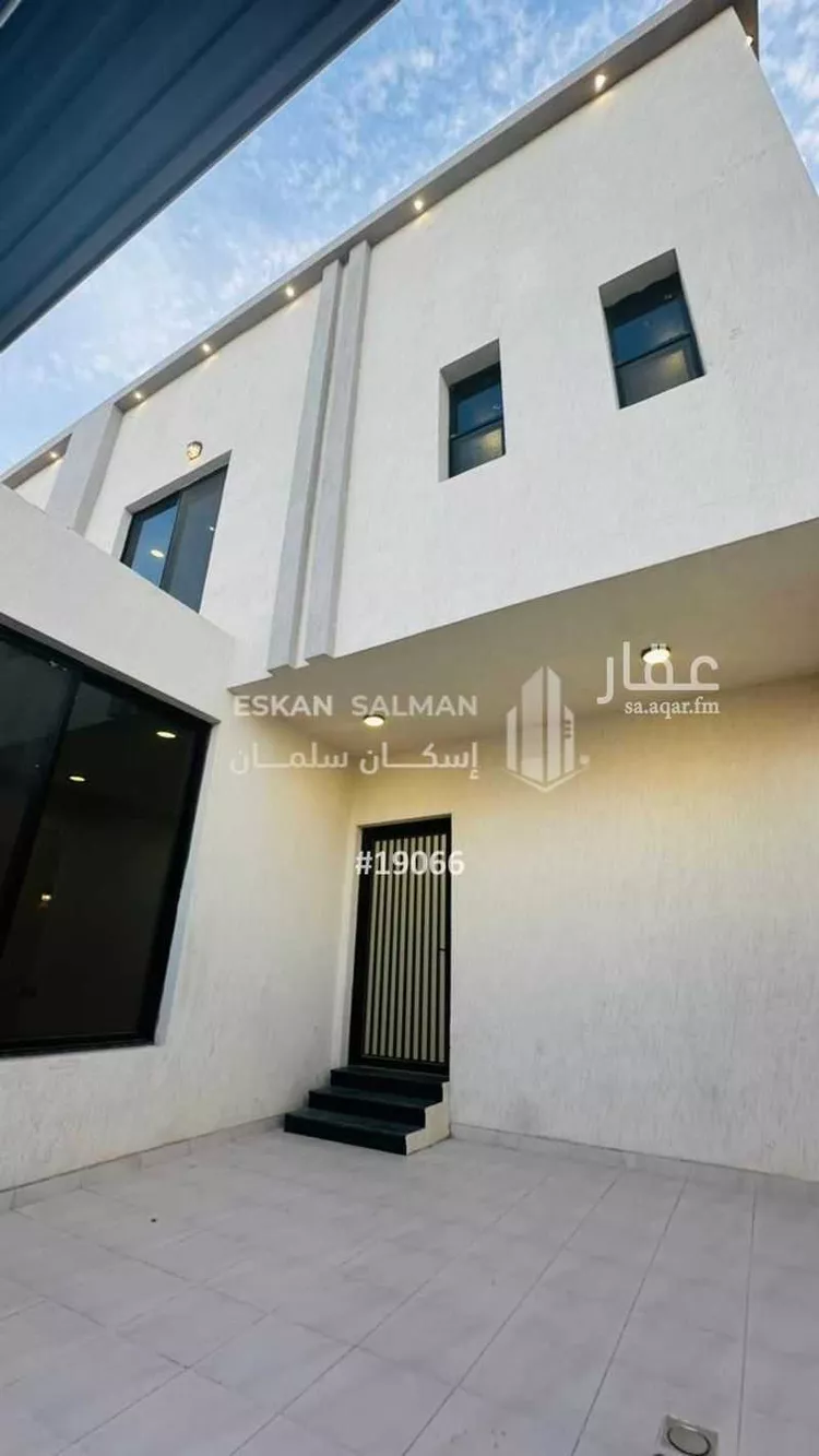 فيلا للبيع في شارع عامر ابن الاشجعي, حي طيبة, مدينة الدمام, المنطقة الشرقية صورة 2
