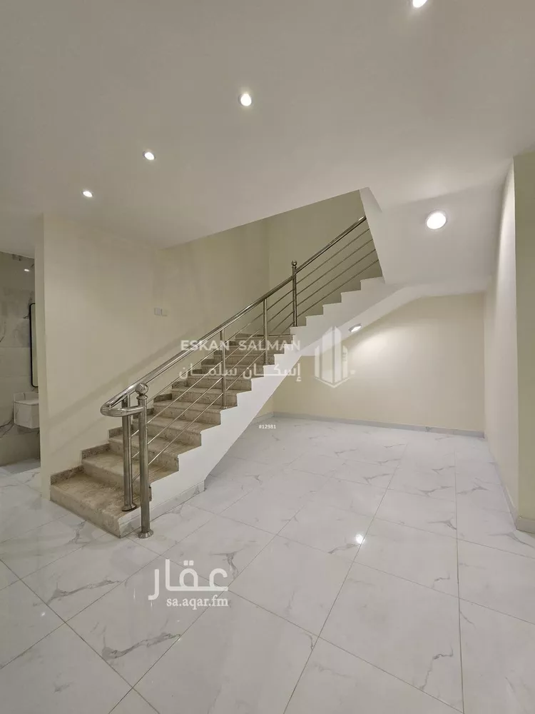 فيلا للبيع في شارع عمر الابنا, حي الظرفة, مدينة خميس مشيط, منطقة عسير صورة 5