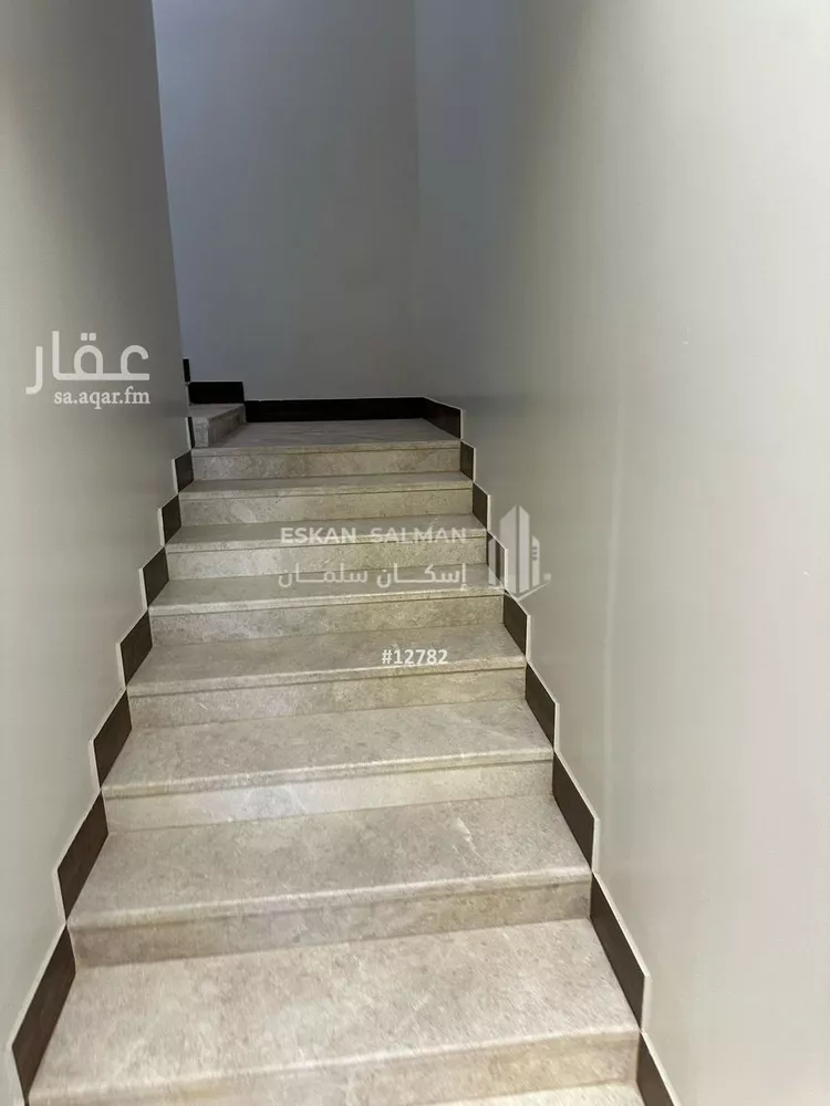 فيلا للبيع في شارع ربيعة ابن عبدالله ابن الهدير, حي الشرف, مدينة خميس مشيط, منطقة عسير صورة 3