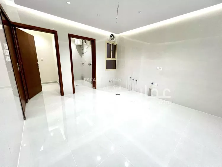 شقة للبيع في شارع حجر بن عدي, حي الأمير عبدالله, مدينة بيشة, منطقة عسير صورة 2