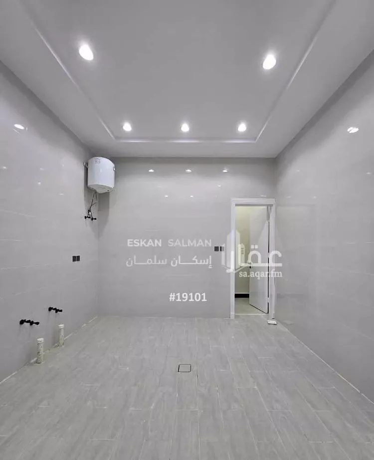 دور للبيع في شارع احمد بن محمد بن علي البسكري, حي الورود, مدينة خميس مشيط, منطقة عسير صورة 3