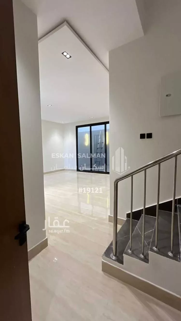 فيلا للبيع في شارع محمد بن أبي السعادات, حي عكاظ, مدينة الرياض, منطقة الرياض صورة 2