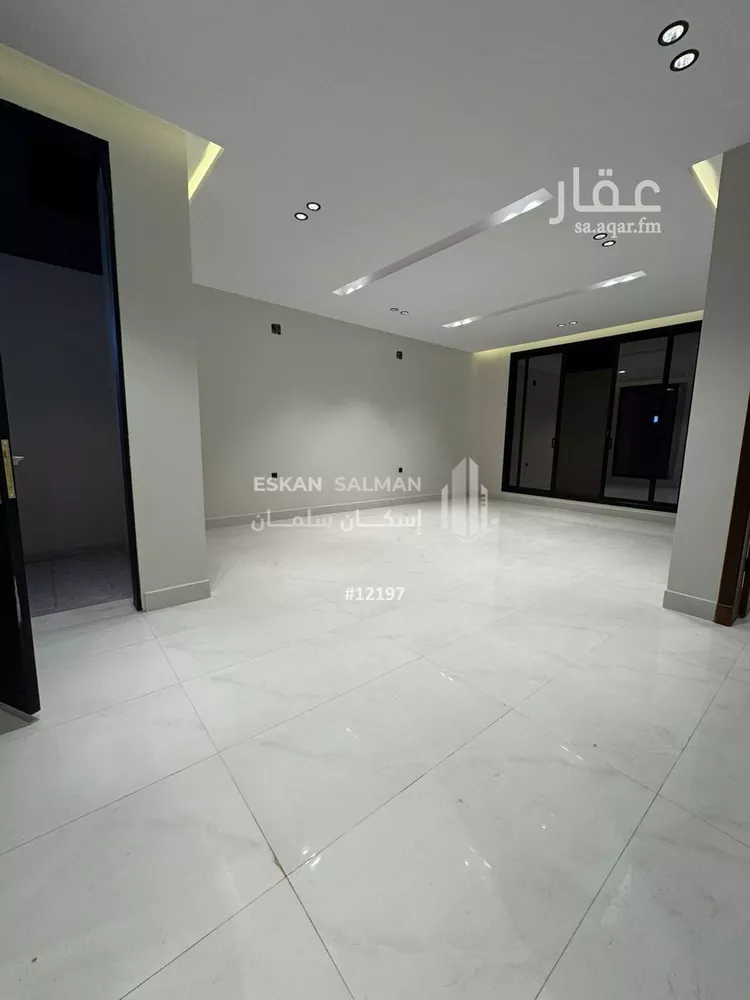 فيلا للبيع في شارع يوسف اللخمي, حي الرمال, مدينة الرياض, منطقة الرياض صورة 2