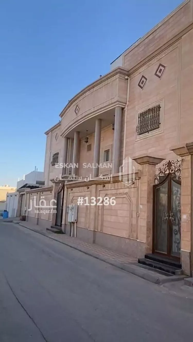 فيلا للبيع في شارع زهير بن محمد, حي الحزم, مدينة القطيف, المنطقة الشرقية