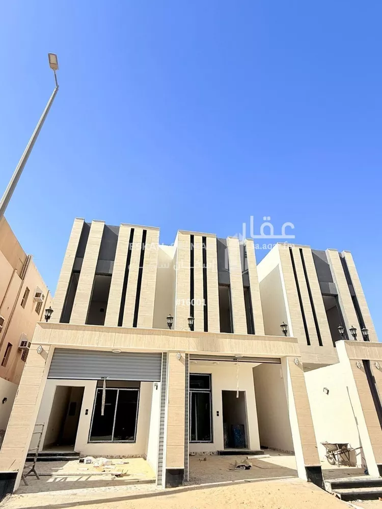 فيلا للبيع في شارع علي ابن رشيد, حي ضاحية الملك فهد, مدينة الدمام, المنطقة الشرقية