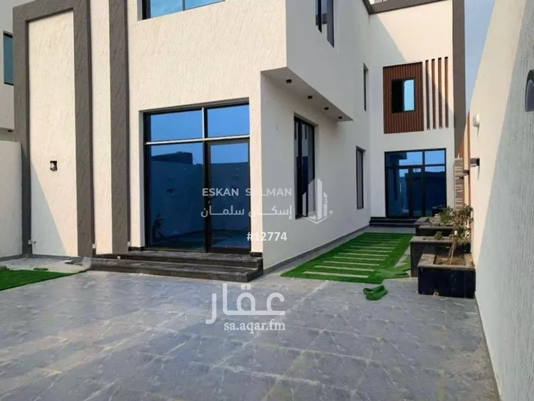 فيلا للبيع في شارع مارية القبطية, حي الورود, مدينة صامطه, منطقة جازان صورة 3