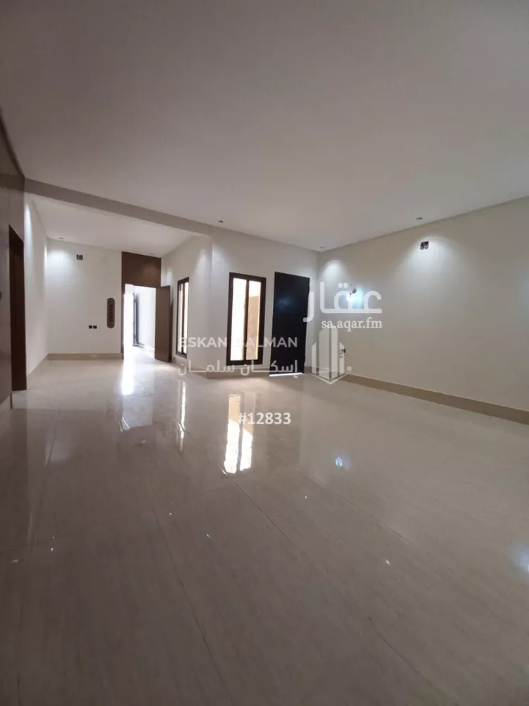 دور للبيع في شارع إسماعيل بن إبراهيم الربعي, حي طويق, مدينة الرياض, منطقة الرياض صورة 2