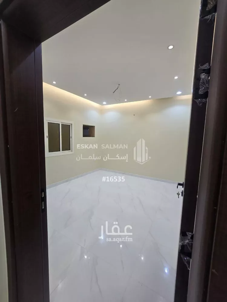 شقة للبيع في شارع شارع السائب بن الحارث القرشي, حي النزهة, مدينة صامطة, منطقة جازان صورة 4