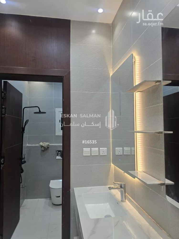 شقة للبيع في شارع شارع السائب بن الحارث القرشي, حي النزهة, مدينة صامطة, منطقة جازان صورة 3