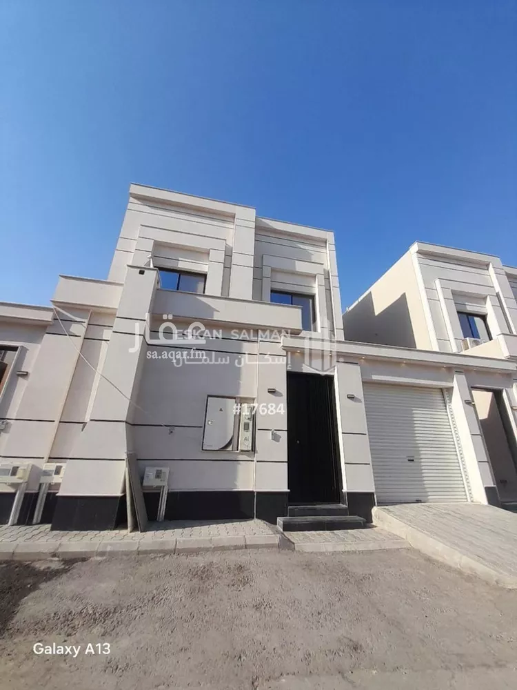 دور للبيع في شارع ابي البحتري الطائي, حي السعادة, مدينة الرياض, منطقة الرياض