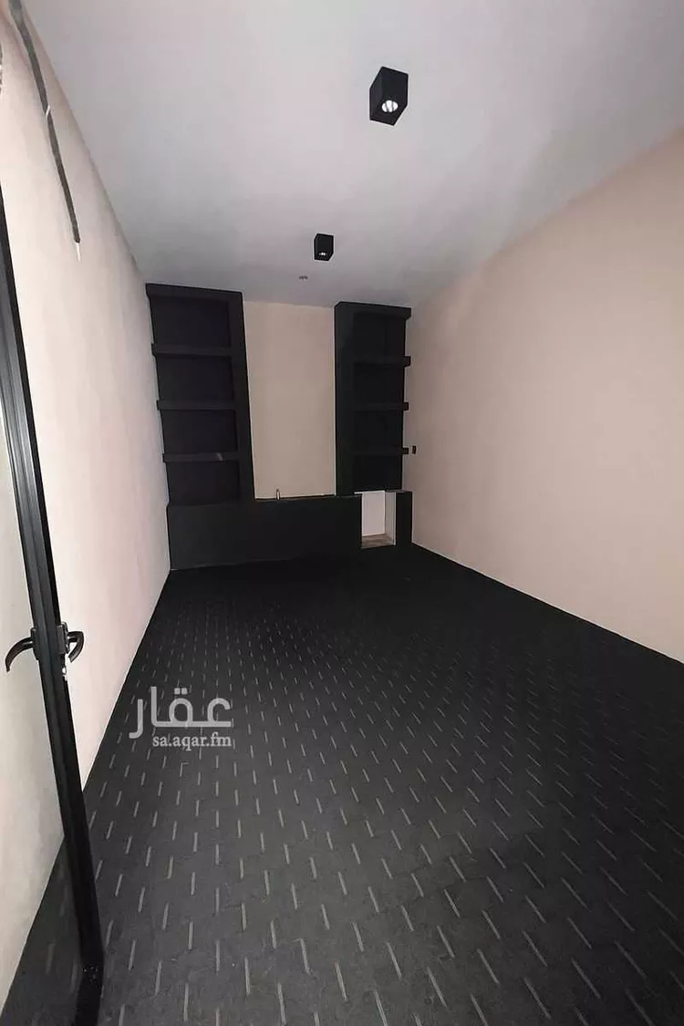 محل للإيجار في شارع الملك فيصل بن عبدالعزيز, حي الخبرالشمالية, مدينة الخبر, المنطقة الشرقية صورة 2