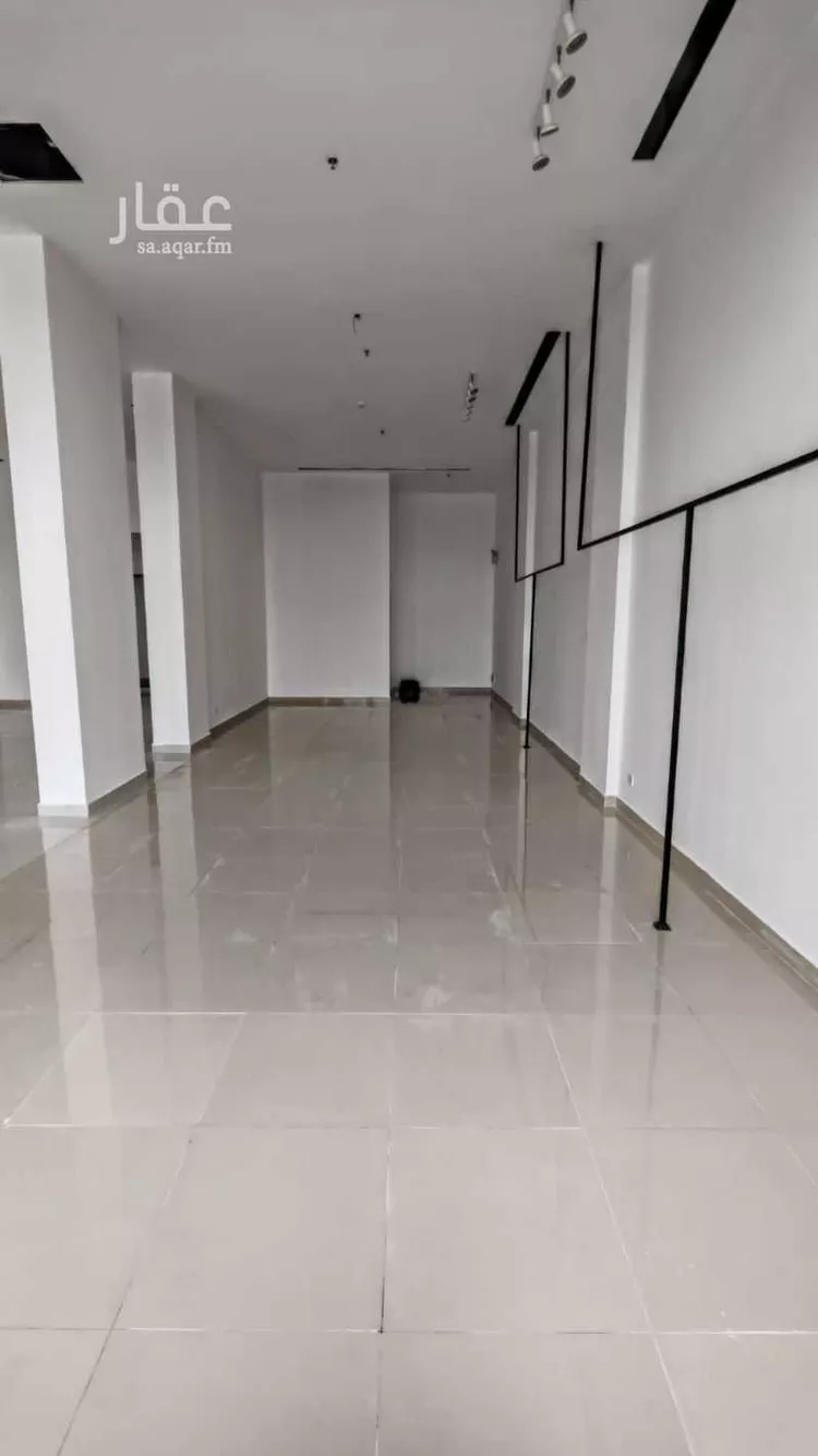 محل للإيجار في شارع الملك خالد , حي الخزامى, مدينة الخبر, المنطقة الشرقية