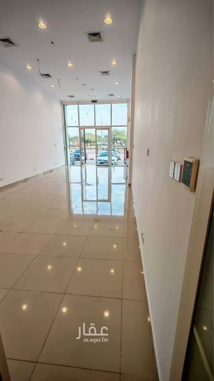 محل للإيجار في شارع الملك خالد , حي الخزامى, مدينة الخبر, المنطقة الشرقية صورة 2