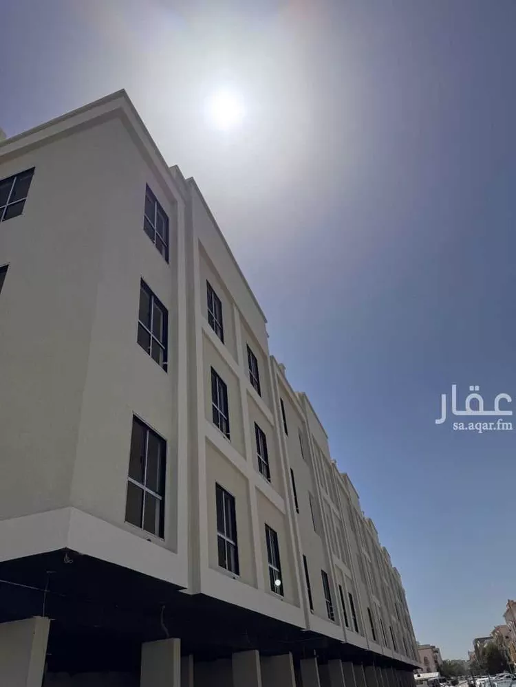 عمارة للإيجار في شارع الثامن والعشرون, حي الخبر الجنوبية, مدينة الخبر, المنطقة الشرقية صورة 2