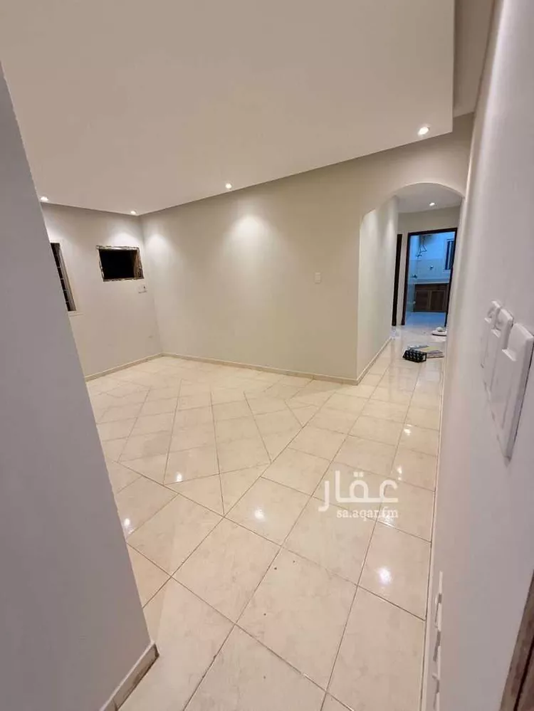 شقة للإيجار في شارع صفوى, حي الخبر الجنوبية, مدينة الخبر, المنطقة الشرقية 6