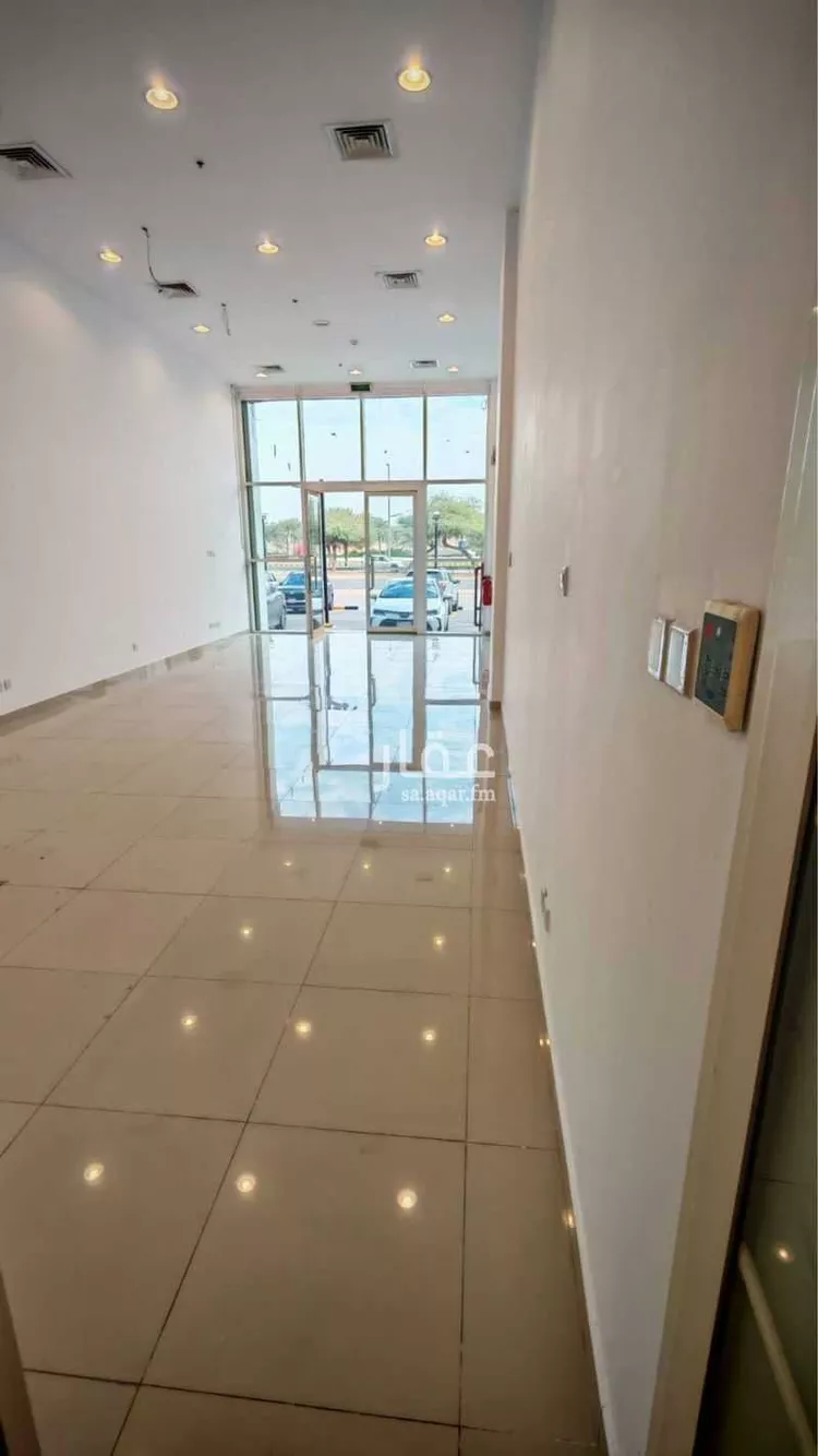 محل للإيجار في شارع الملك خالد , حي الخزامى, مدينة الخبر, المنطقة الشرقية صورة 3