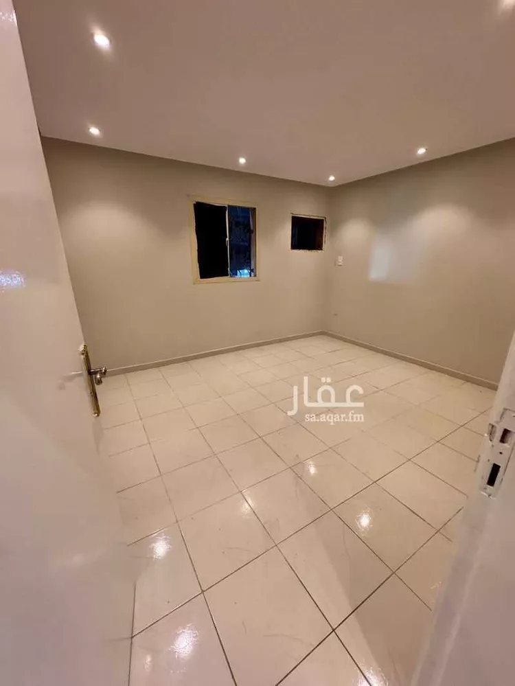 شقة للإيجار في شارع الخامس والعشرون, حي الخبر الجنوبية, مدينة الخبر, المنطقة الشرقية صورة 2
