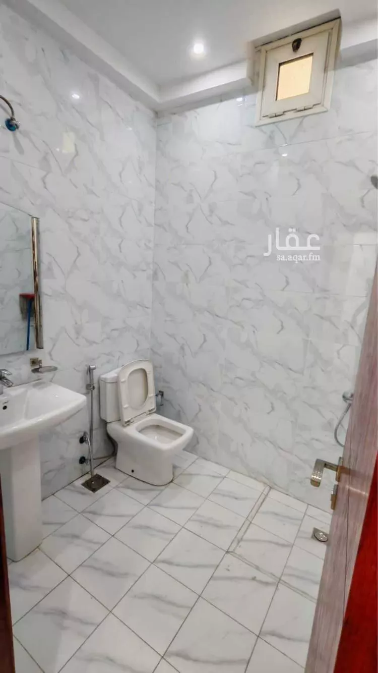 مكتب تجاري للإيجار في شارع الملك خالد , حي الخزامى, مدينة الخبر, المنطقة الشرقية صورة 2