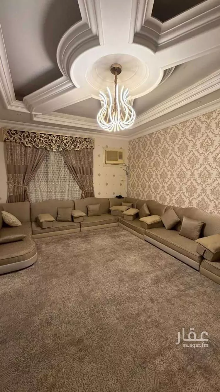 عمارة للبيع في شارع عبدالله ابن مسلم, حي بئر عثمان, مدينة المدينة المنورة, منطقة المدينة المنورة صورة 4