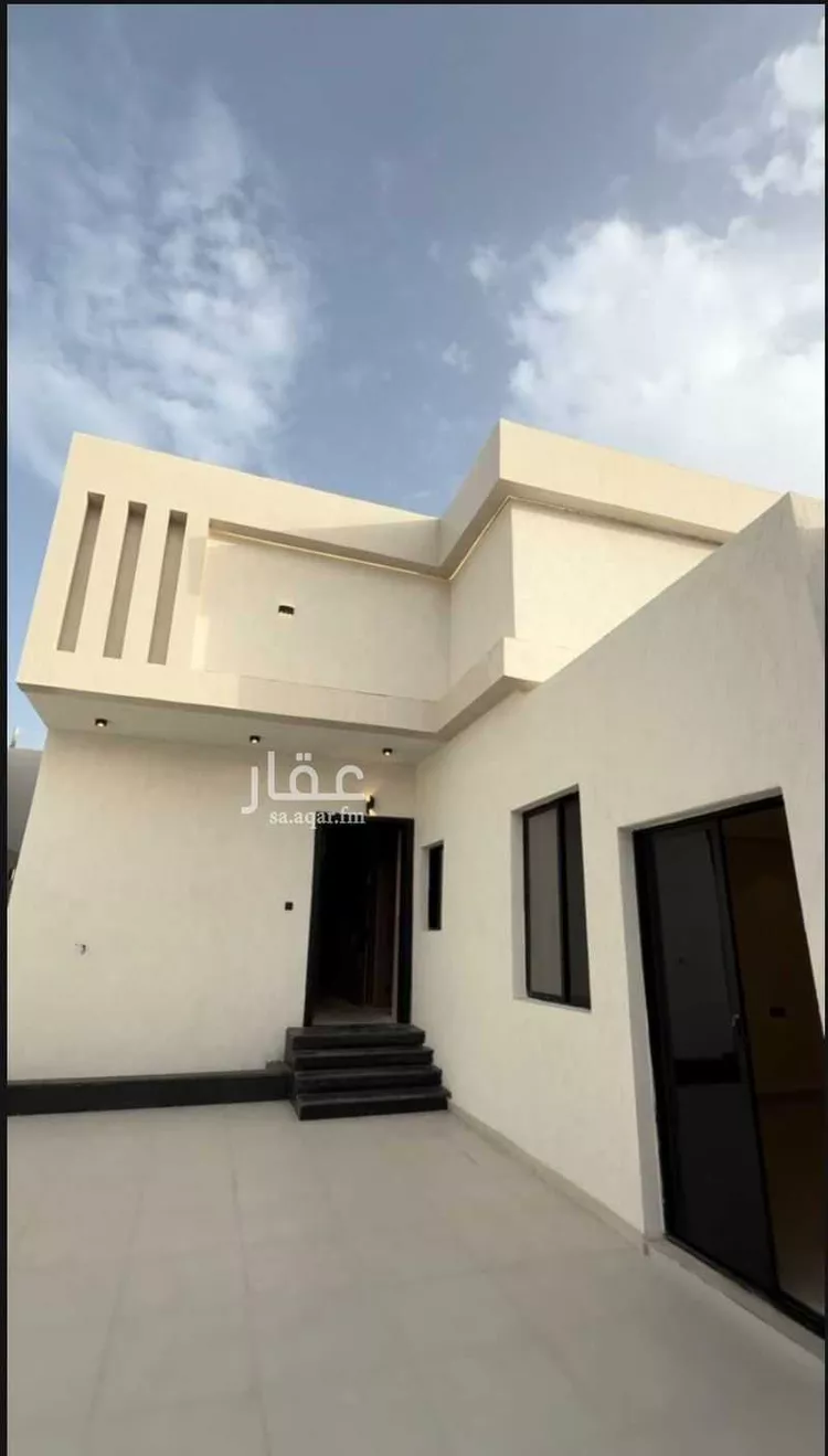 دور للبيع في شارع الحسن بن ابى الحسن, حي نبلاء, مدينة المدينة المنورة, منطقة المدينة المنورة 1 صورة
