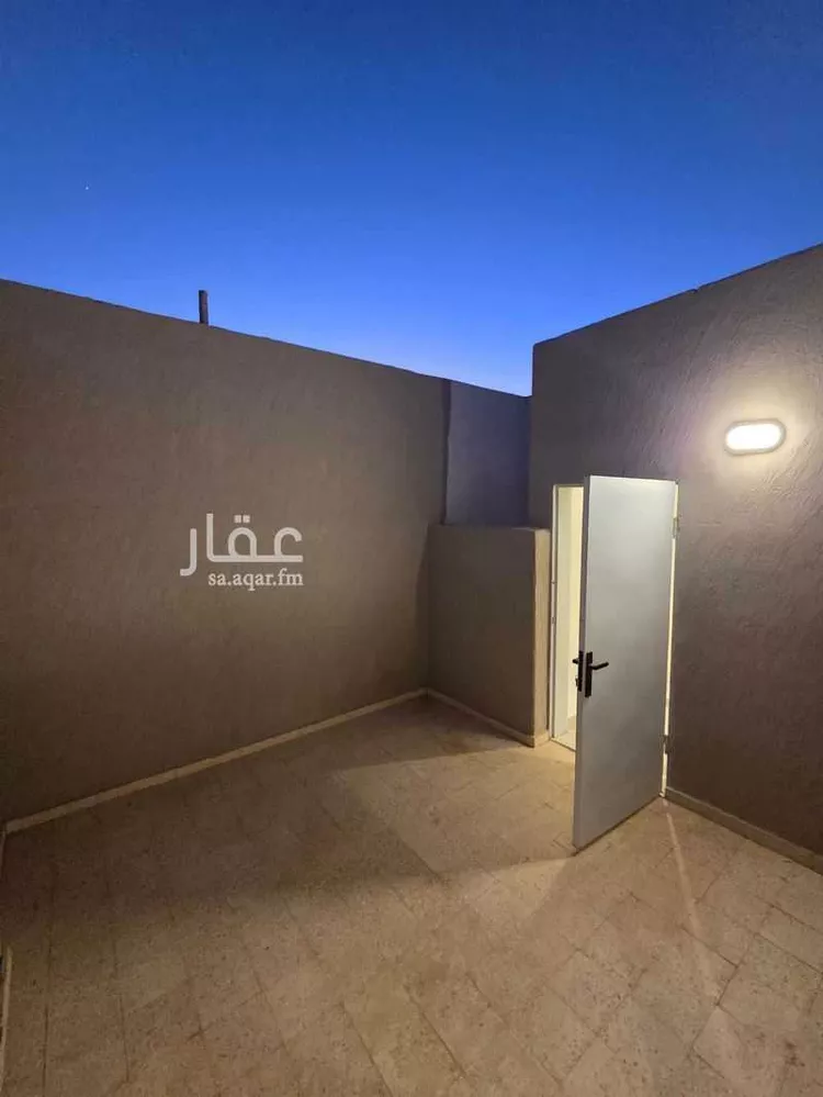 فيلا للإيجار في شارع حسين الأبريقي, حي عكاظ, مدينة الرياض, منطقة الرياض صورة 2