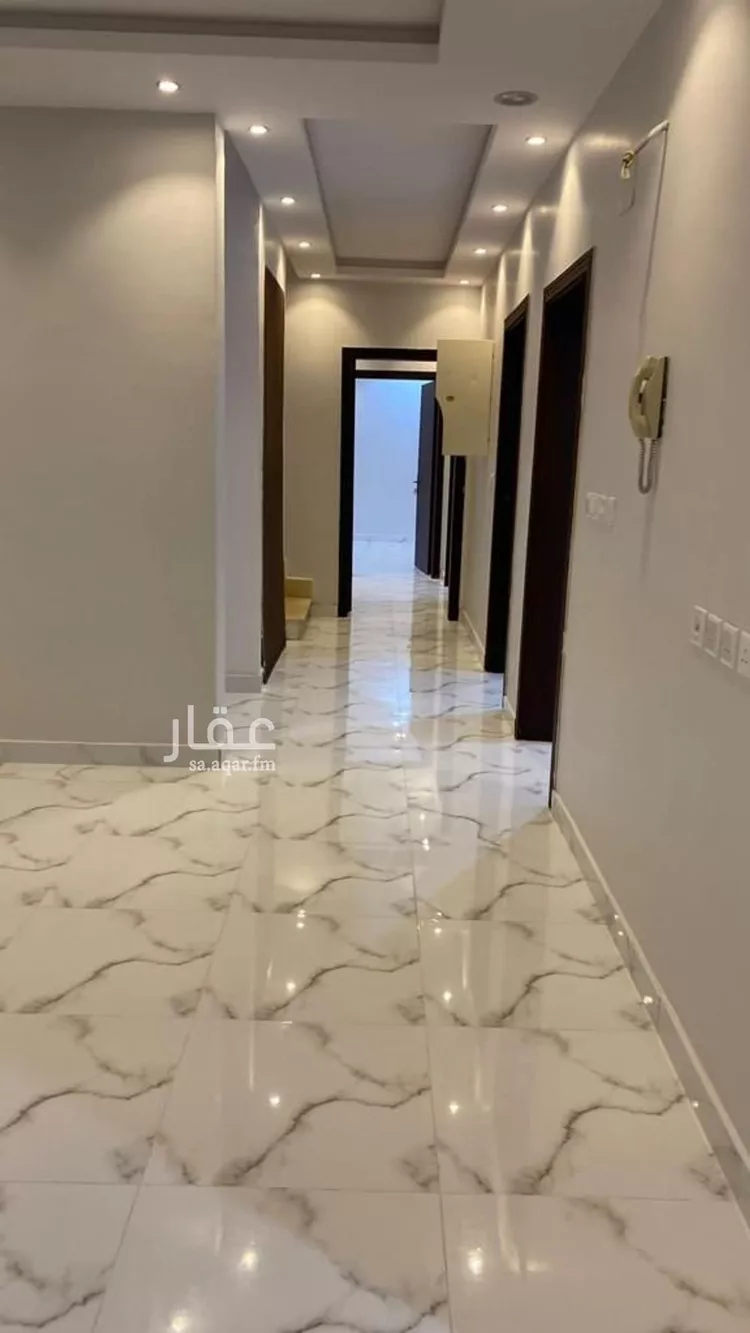 فيلا للبيع في شارع محمد الفتياني, حي الساحل, مدينة جدة, منطقة مكة المكرمة صورة 5