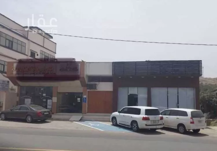عمارة للبيع في شارع طريق الملك عبدالعزيز, حي النزهة, مدينة الباحة, منطقة الباحة صورة 2
