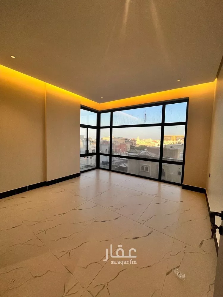 شقة للبيع في شارع الملك عبد الله بن عبدالعزيز, حي الشاطئ الغربي, مدينة الدمام, المنطقة الشرقية صورة 2
