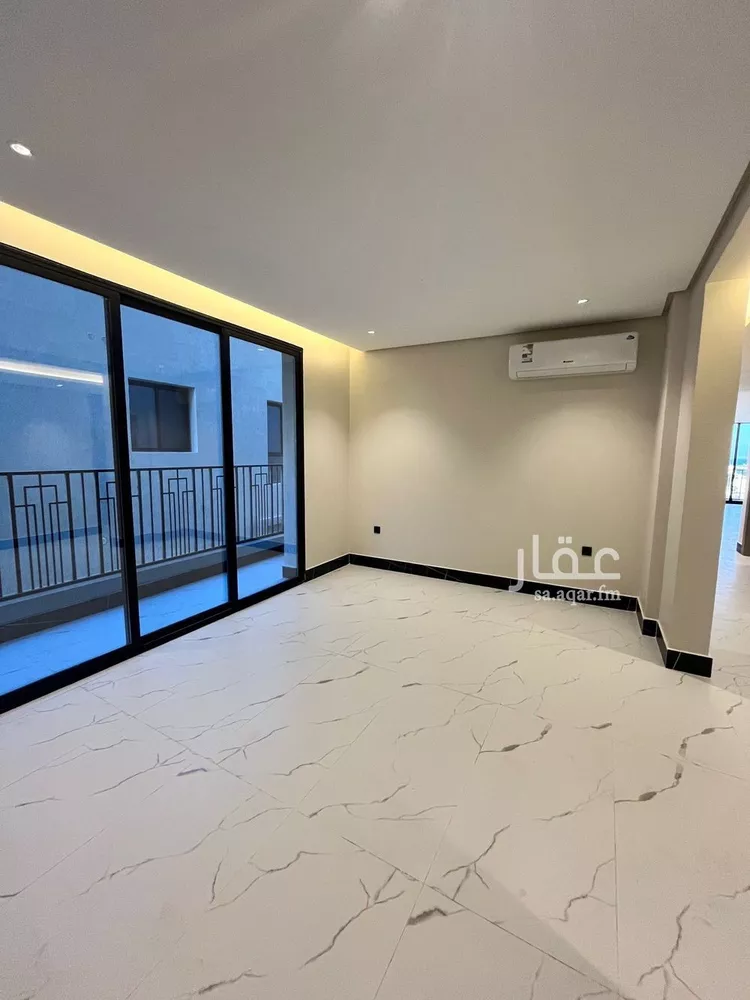 شقة للبيع في شارع الملك عبد الله بن عبدالعزيز, حي الشاطئ الغربي, مدينة الدمام, المنطقة الشرقية صورة 2