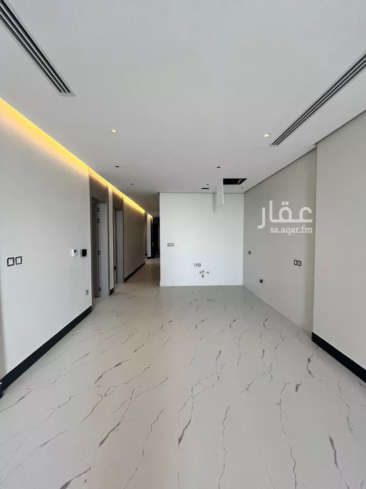 شقة للبيع في شارع الملك عبد الله بن عبدالعزيز, حي الشاطئ الغربي, مدينة الدمام, المنطقة الشرقية صورة 4