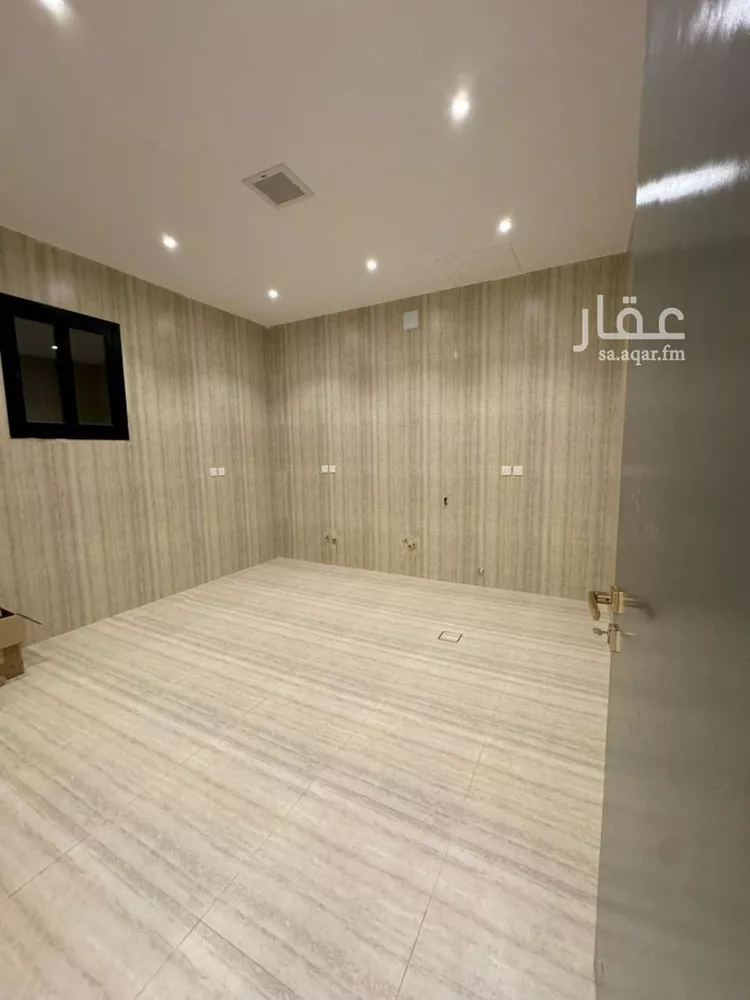 دور للبيع في شارع علي بن عبدالكافي, حي الرمال, مدينة الرياض, منطقة الرياض صورة 2