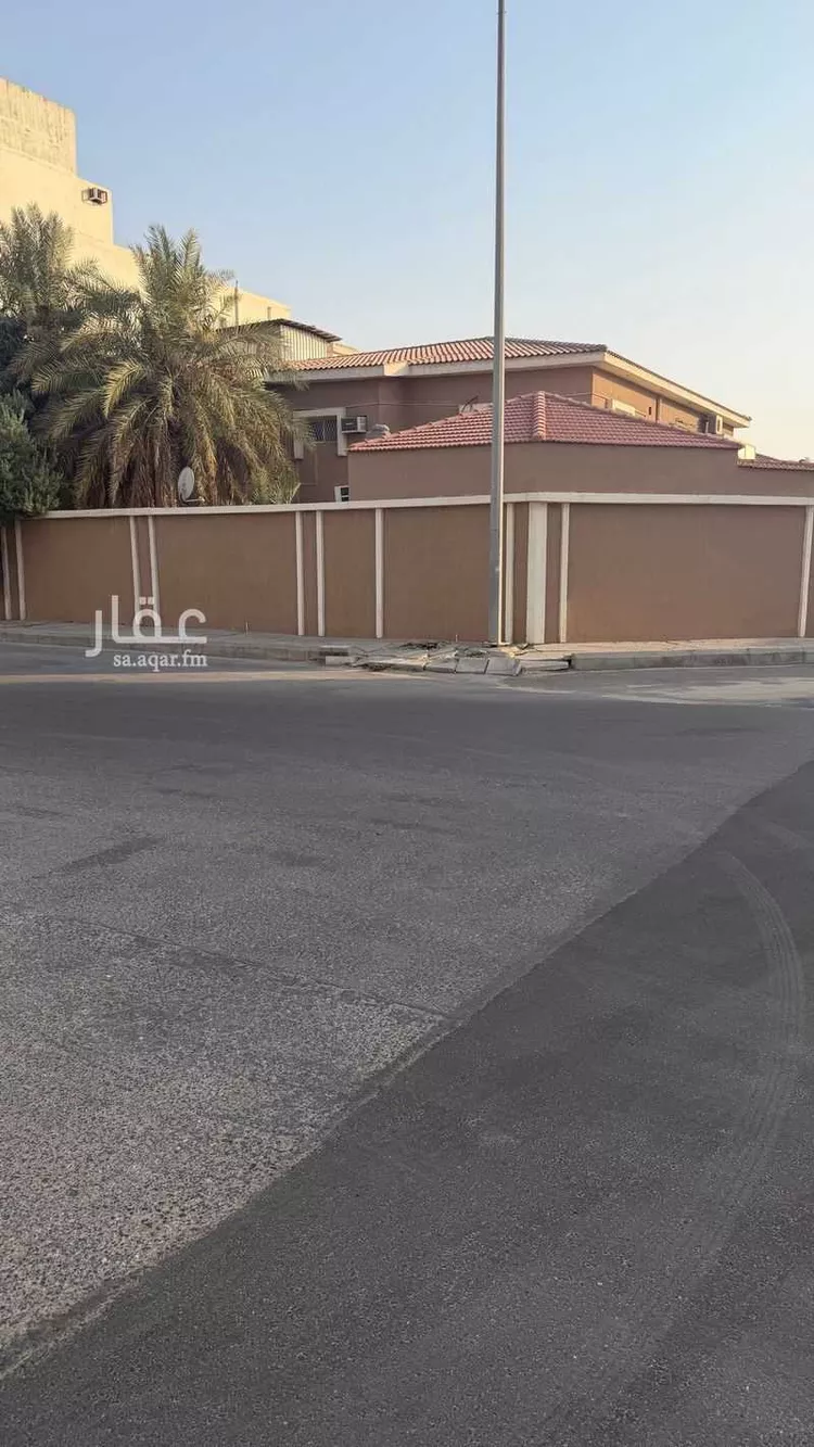 فيلا للبيع في شارع 20ب, حي بدر, مدينة الدمام, المنطقة الشرقية 6