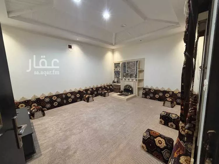 فيلا للإيجار في شارع أحمد بن محمد العتابي, حي الرمال, مدينة الرياض, منطقة الرياض صورة 2