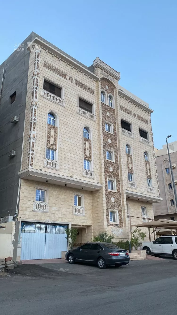 Building for Sale in Medina Al Khalidiyah