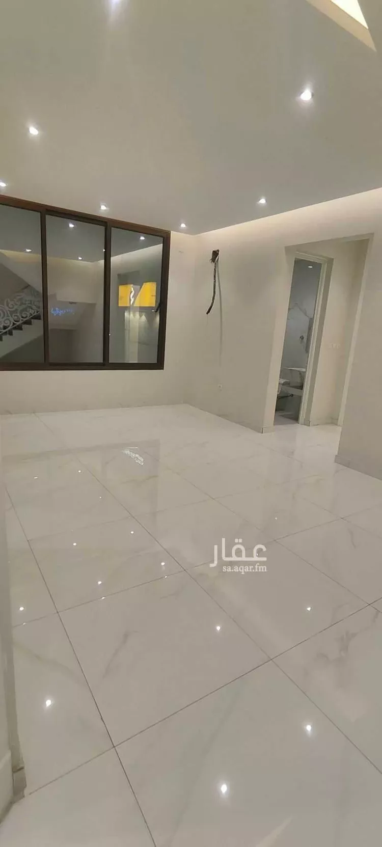 عمارة للبيع في شارع الانوار, حي البحيرة, مدينة الخبر, المنطقة الشرقية