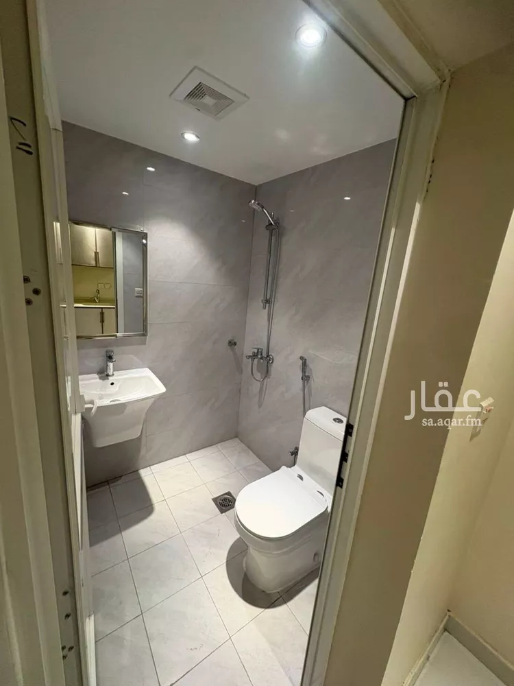 شقة للإيجار في شارع شارع الملك فهد بن عبدالعزيز, حي الخبرالشمالية, مدينة الخبر, المنطقة الشرقية 6