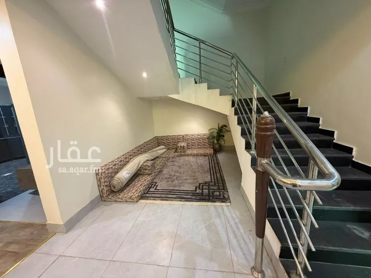 فيلا للإيجار في شارع عماد الدين بن النحاس, حي بدر, مدينة الرياض, منطقة الرياض صورة 4