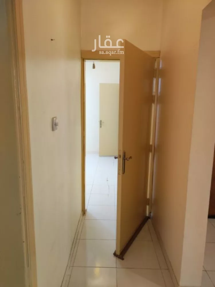 شقة للإيجار في شارع محمد بن عوجان, حي الحزم, مدينة الرياض, منطقة الرياض صورة 4