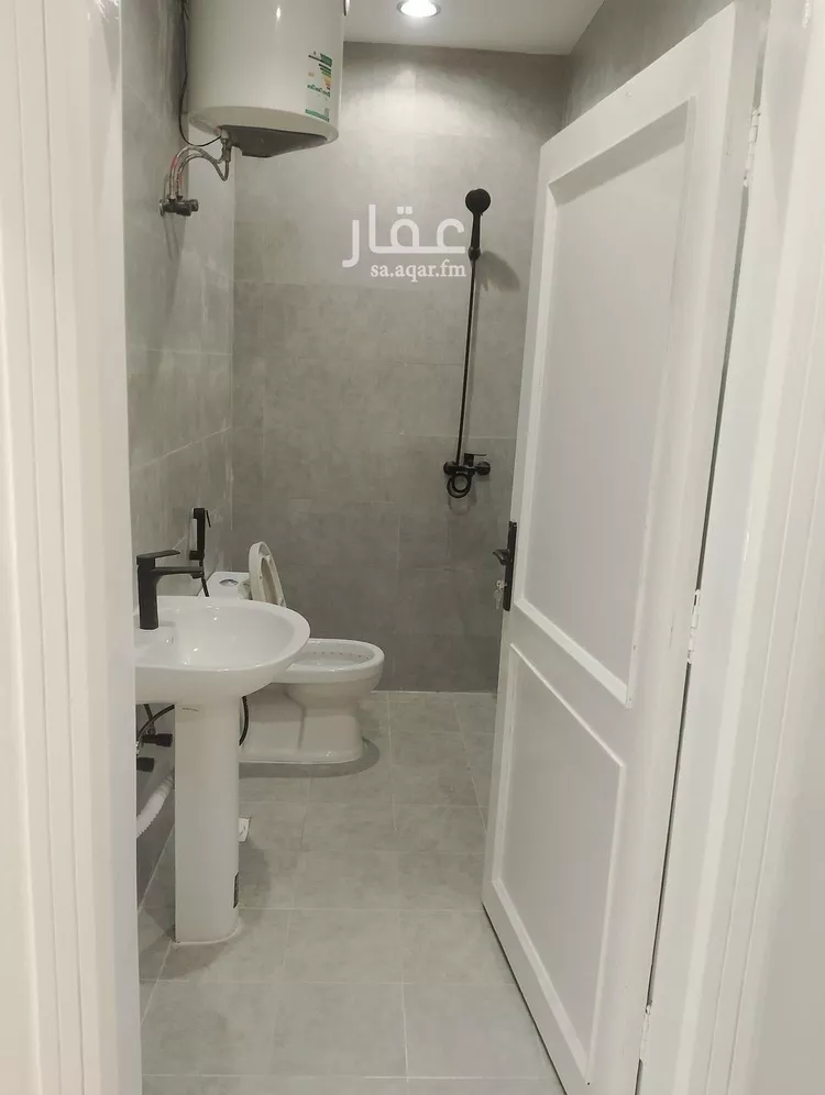 شقة للإيجار في شارع ابي الحسن بن الاثير, حي الشهداء, مدينة الرياض, منطقة الرياض صورة 5