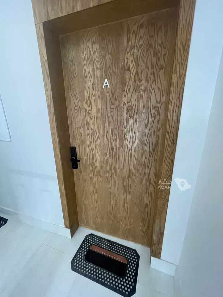 Floor for Sale in Riyadh Okaz