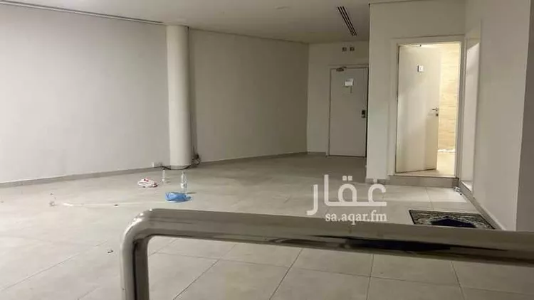 محل للإيجار في شارع الحارث ابن عبدالله الاوسي, حي الندوة, مدينة الرياض, منطقة الرياض 1 صورة