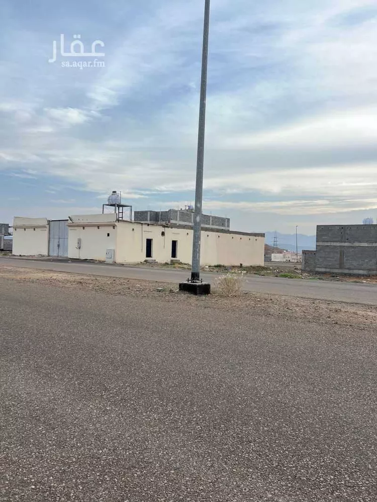 استراحة للبيع في شارع خليفة ابن عدي, حي المطار, مدينة المدينة المنورة, منطقة المدينة المنورة صورة 2