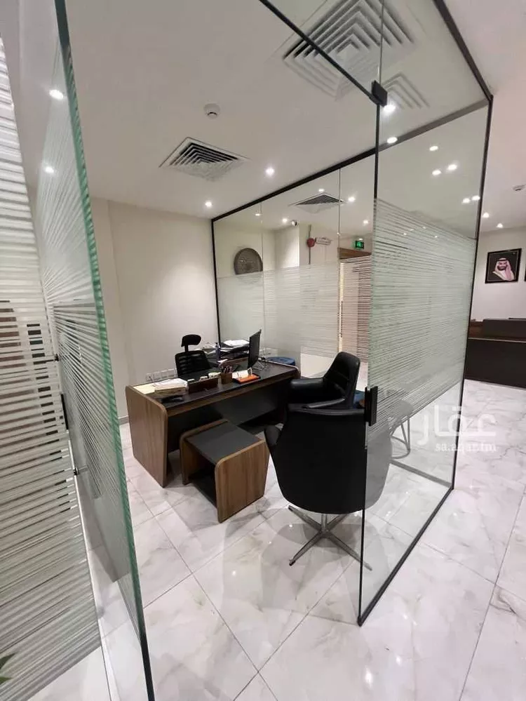 مكتب تجاري للإيجار في شارع الأمير عبدالعزيز بن مساعد بن جلوي ، حي السليمانية ، الرياض ، منطقة الرياض صورة 5