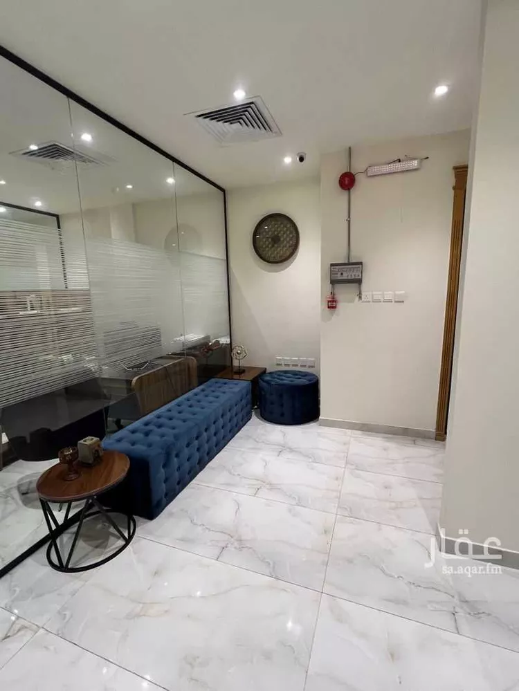 مكتب تجاري للإيجار في شارع الأمير عبدالعزيز بن مساعد بن جلوي ، حي السليمانية ، الرياض ، منطقة الرياض صورة 3