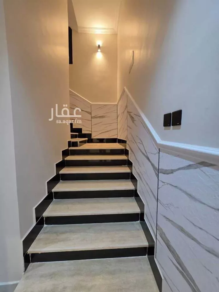 فيلا للبيع في شارع عبد الرحمن بن علي الطبري, حي الرحمانية, مدينة جدة, منطقة مكة المكرمة صورة 5