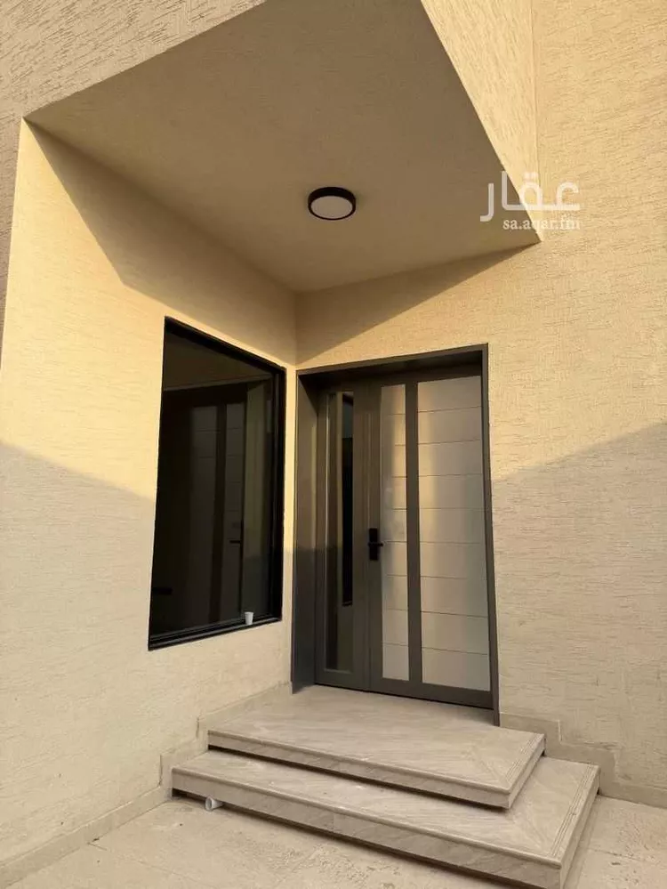 دور للبيع في شارع يعقوب بن السكيت, حي الملز, مدينة الرياض, منطقة الرياض صورة 2